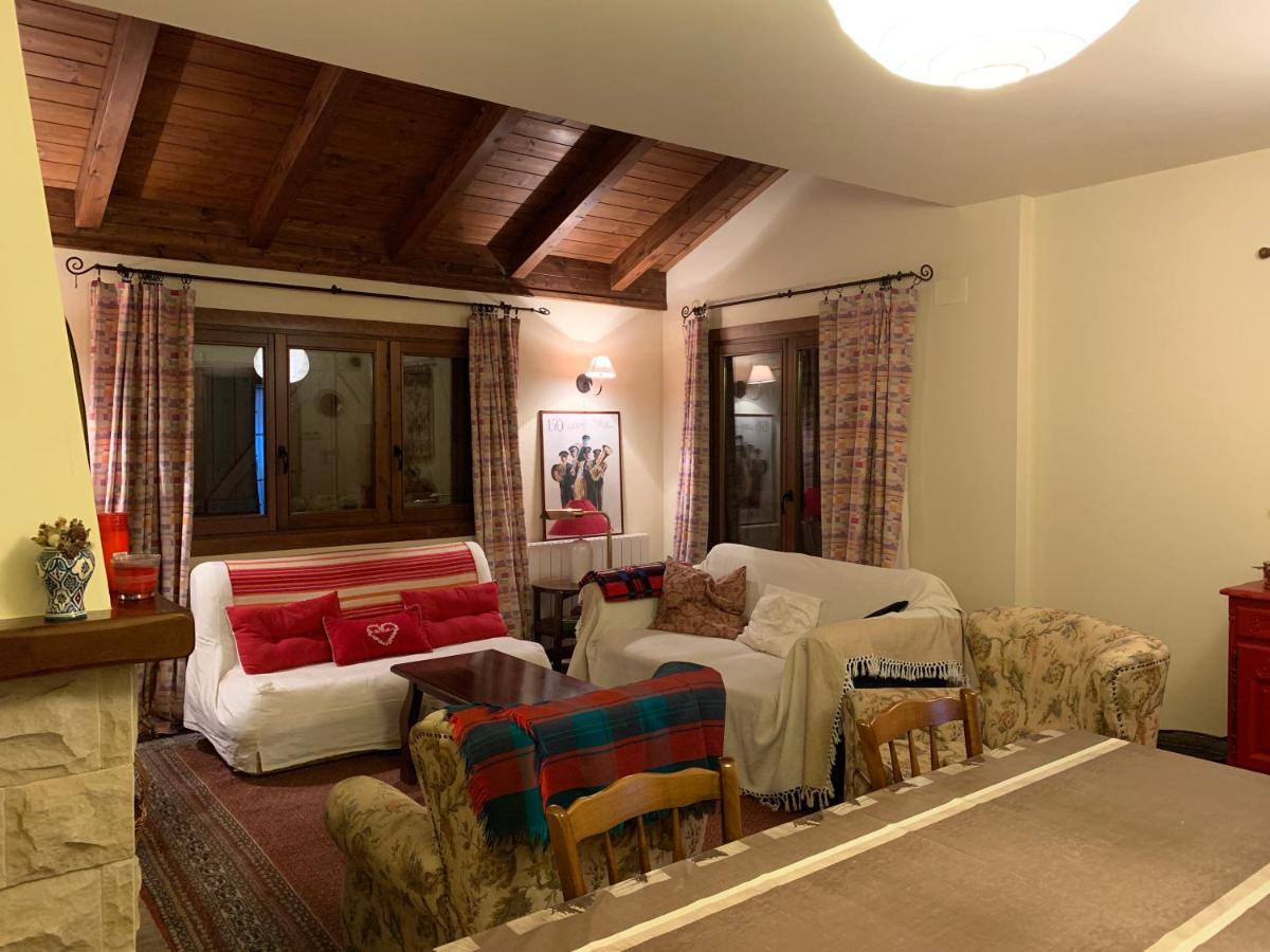 Chalet En El Pirineo De Aragon Neril エクステリア 写真